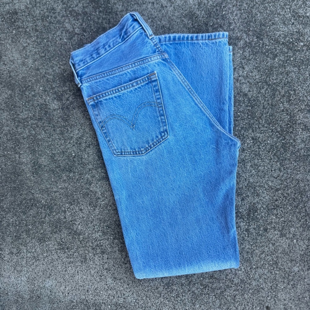 Levi’s 501 Premium Straight Leg Jeans | Button Fly | Medium Wash - Picture 2 of 13